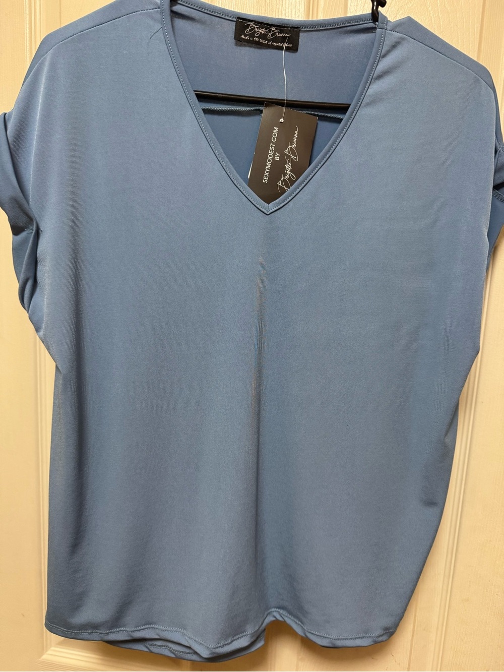 Signature Studio Dusty Blue V-Neck Short Sleeve Tee